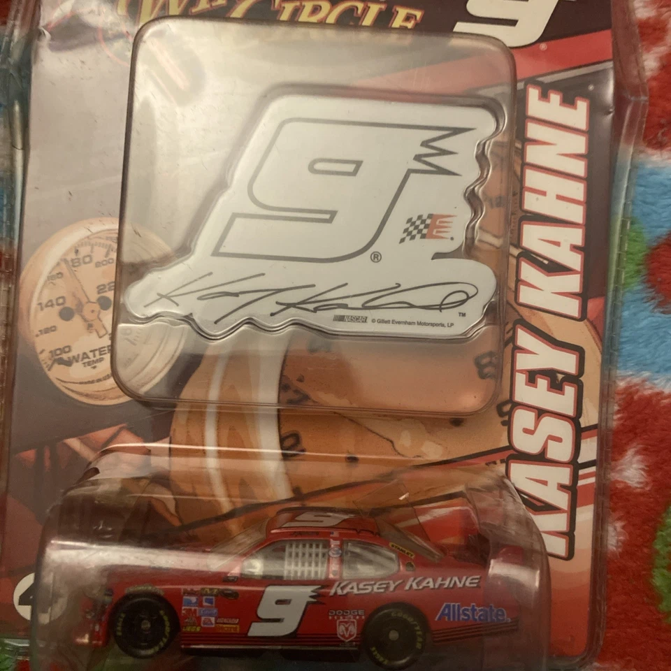 2008 Winner's Circle Кейси Кане #9 1:64 новый в коробке - Изображение 4 из 4