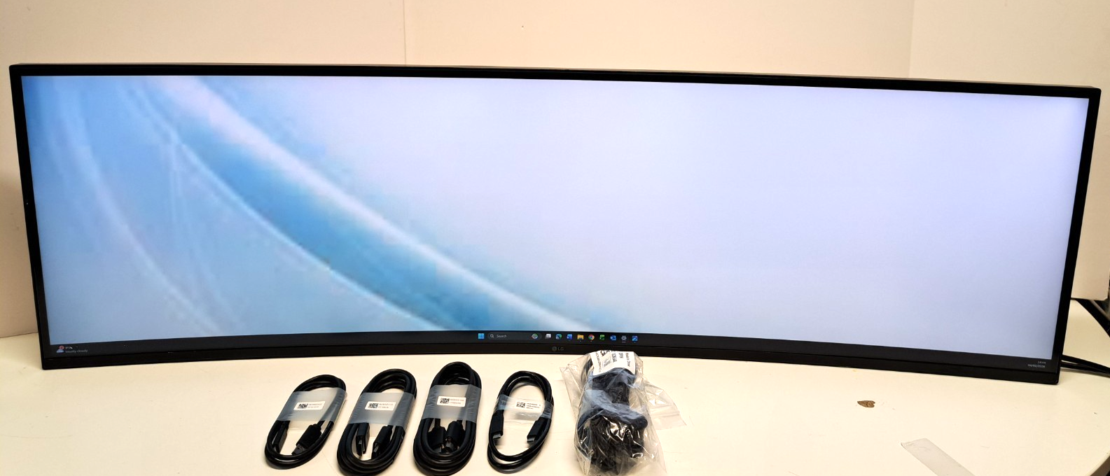 LG 49WL9SC-WE 49"" UltraWide Curved Monitor – IPS, Quad HD, Sleek White