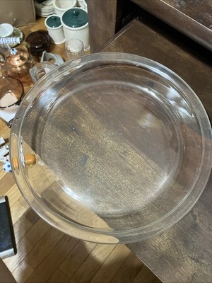 Pyrex 209 23 Cm Glass Pie Plate/ Baking Dish