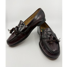 Classic vintage Cole Haan tassel loafers in rich burgundy / oxblood leather.