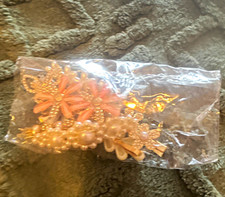Floral Beaded Embellished Hair Clip Pink/White Gold Tone Metal Plastic