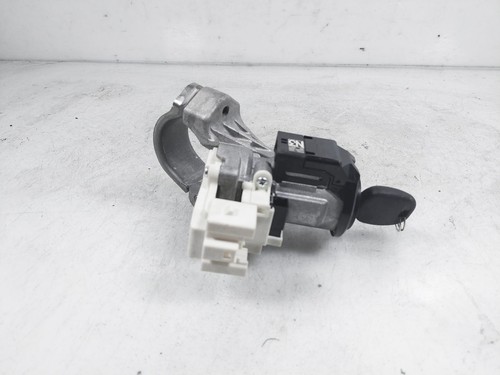 2017-2018 Toyota Corolla Im Conventional Ignition Switch + Key W/O Smart Key - Picture 3 of 8