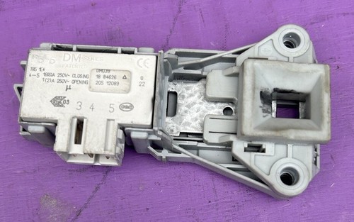 ZANUSSI ZWF81441W Waschmaschine Türschloss