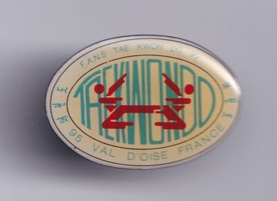 Pin's Rare Judo Club Ennery 57, Sport Yoga Gym, Occasion