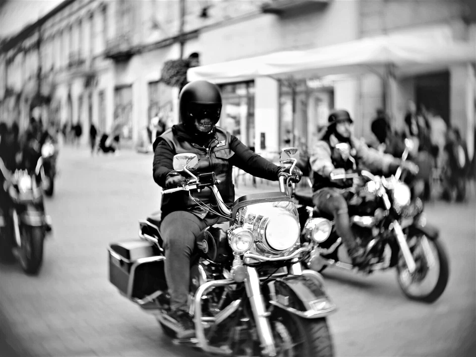 Micro 4/3 Fit 25mm F1.4 Lens Swirly Bokeh Dreamy Fits Panasonic Olympus Portrait - Image 3 of 4