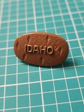 Vtg Idaho Potato Shaped Brown Plastic Tone Lapel Pin