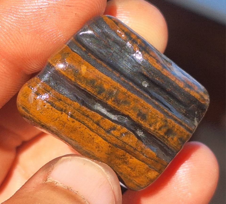 Banded Ironstone Formation BIF Magnetic Genesis Stone Wyoming Magnetite ...