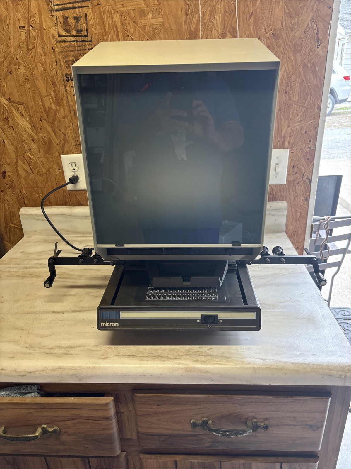 MICRON MICROFICHE Reader Machine 760A