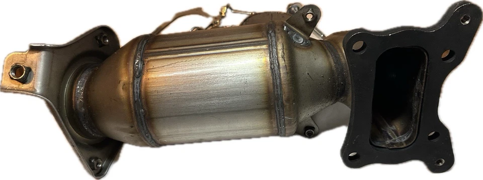 Kit convertidor catalítico delantero de alto flujo ajuste directo Honda CRV CR-V 2010 2011 2,4 L Foto 3 de 4