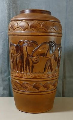 Raised Elephant Vase w/Fans Brown Glazed African Elephant Design Decor