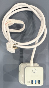 BESTEK Cube Power Strip 3 Outlets 3 USB + 1 USB‑C Desktop Charging Station White