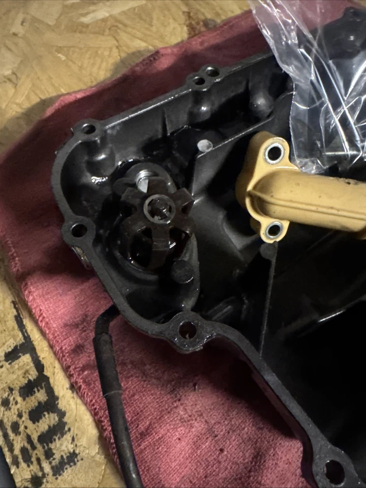 Yamaha R1 2009-2014 OEM cárter de aceite con accesorios, camioneta Foto 3 de 4