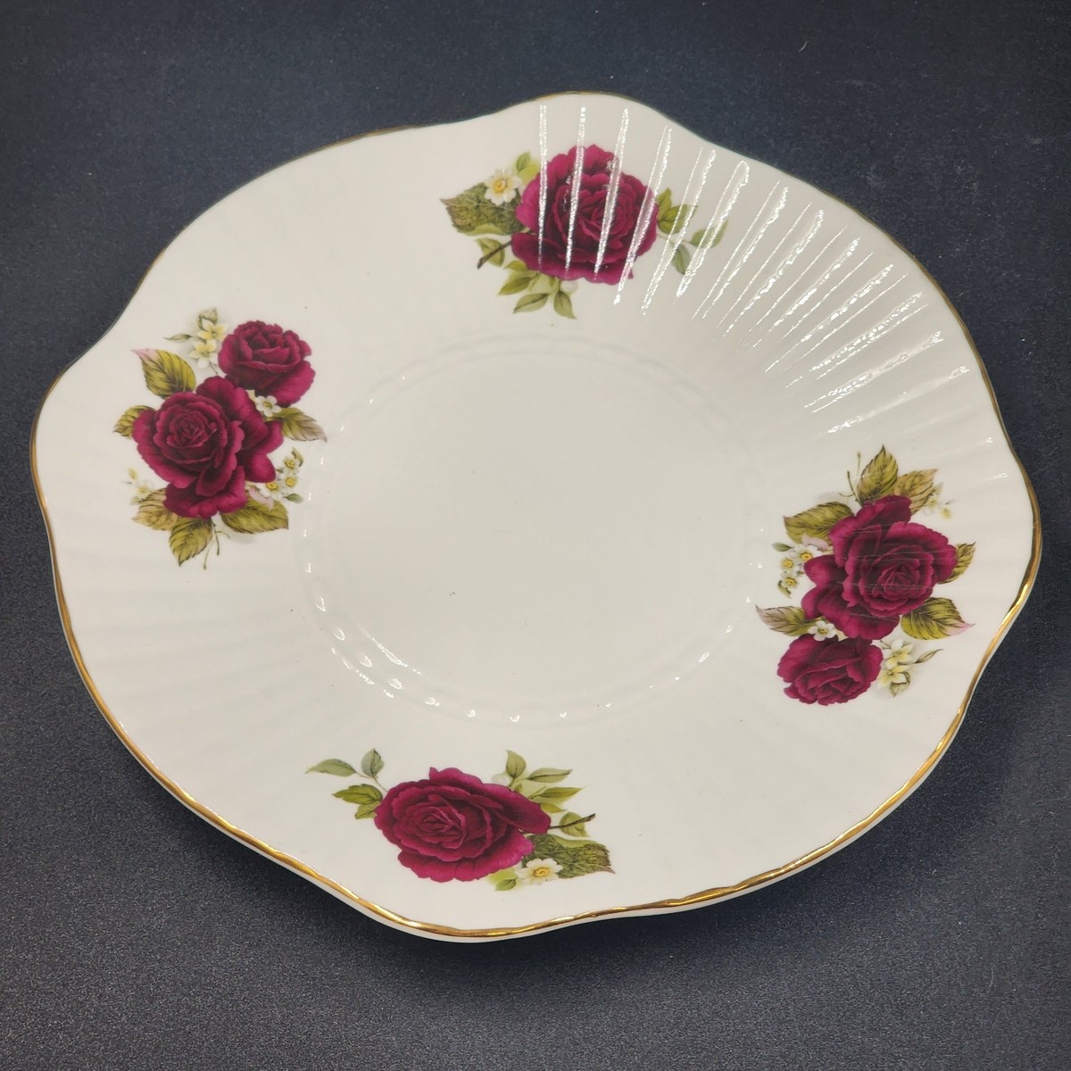 Royal Tara Hall Fine Bone China Tea Serving Set 22pc Red Rose