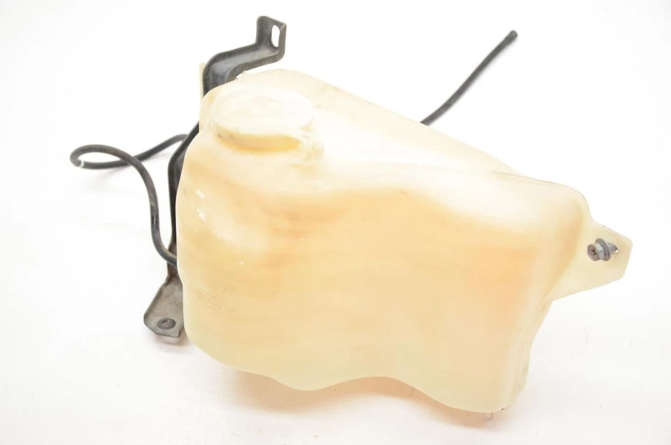 90-97 Nissan Pickup D21 6 Cylinder Windshield Washer Bottle Reservoir  - Image 3 of 4