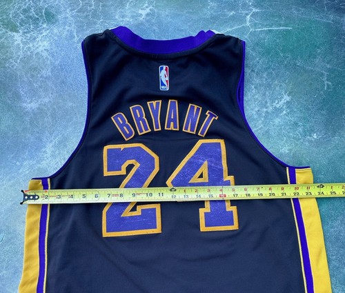 Vintage Adidas NBA Los Angeles Lakers Kobe Bryant #24 Jersey Size XL. - Picture 8 of 10