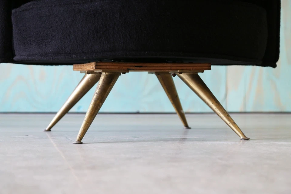 Par de sillas giratorias de barril acolchado de canal de Henry P Glass para muebles JG Foto 3 de 4