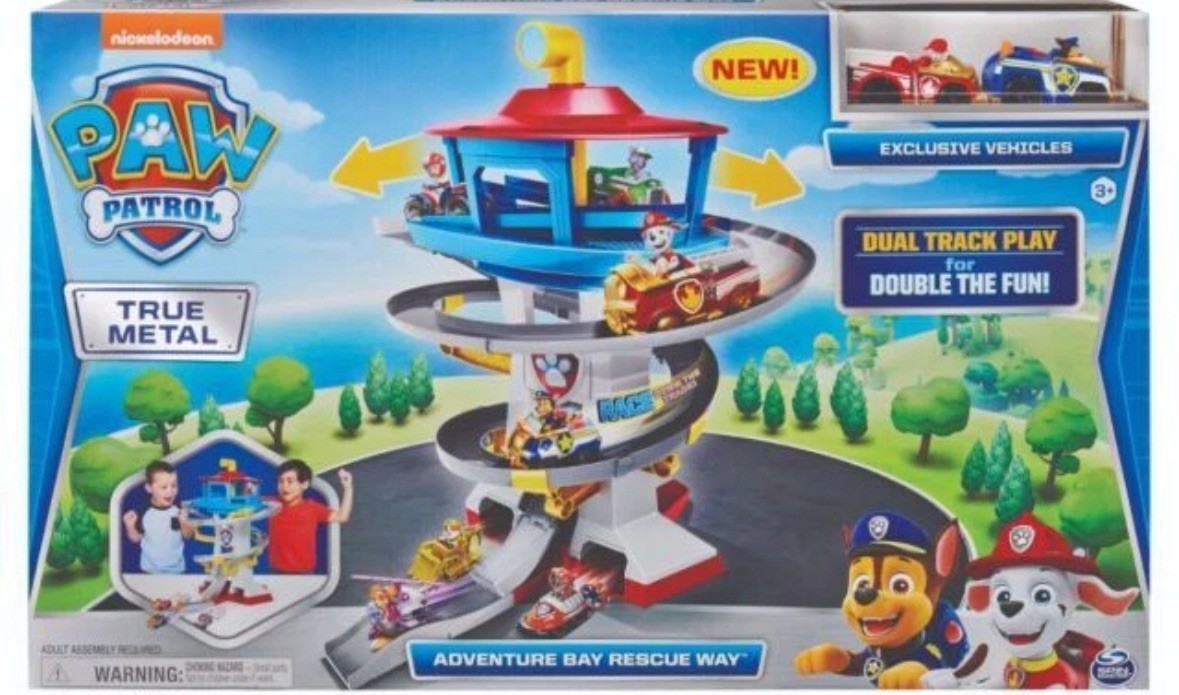 Paw Patrol, Juego True Metal Adventure Bay Rescue Way con 2 Vehículos Exclusivos