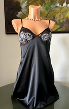NWT Wacoal FRAGILE DRAMA Chemise, sz S M Black 95