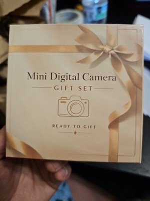 FLATIC Mini Keychain Camera - 4K Tiny Retro Digital Camera
