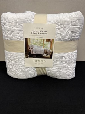 Threshold Quilt Garment Washed Paisley Stitch White, Twin/TwinXL