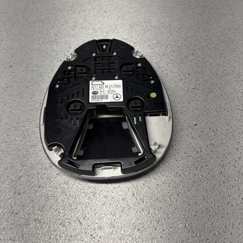 03-11 Mercedes W219 CLS500 E320 Rear Overhead Dome Light Gray A2118206601 - Picture 6 of 11