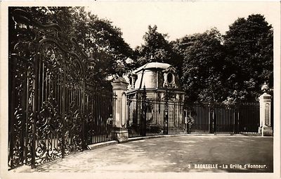 CPA PARIS 16. Jh. - Bagatelle - La Grille d'honneur (326061)