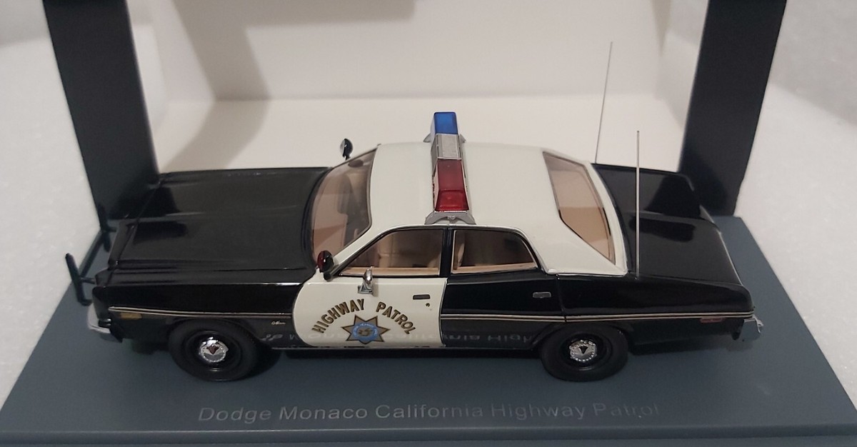 WOW Dodge Monaco California Highway Patrol 1978 1:43 Neo 43511