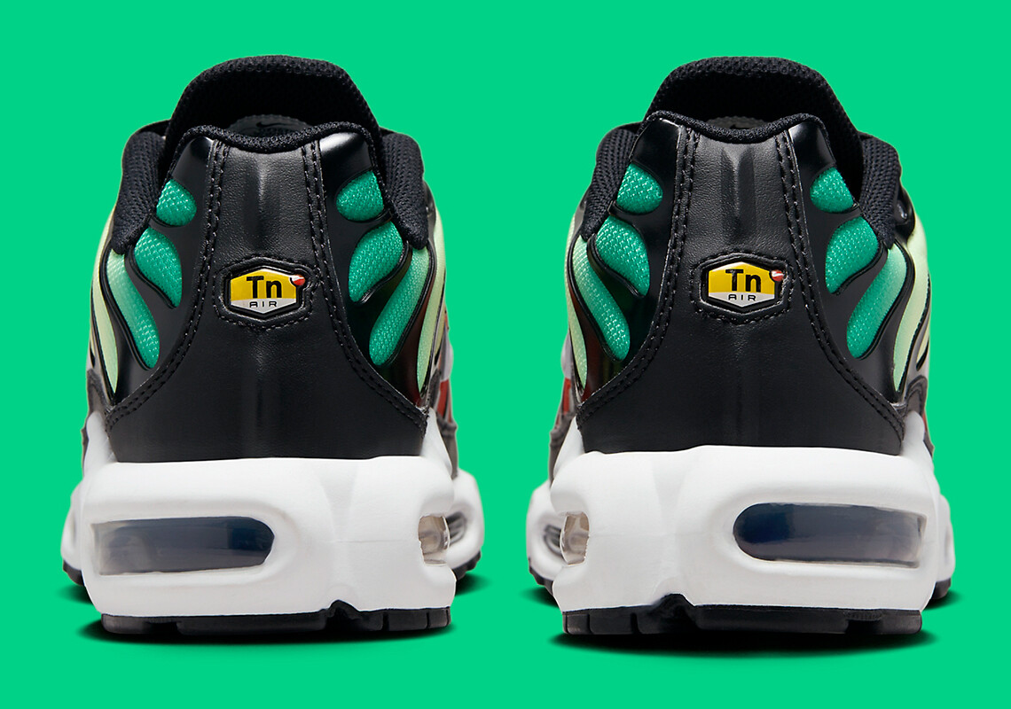 Women's Nike Air Max Plus TN Tuned Rainbow Viotech Black Red