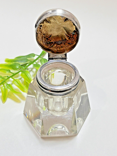 Sterling Silver Repoussé Top Ink Well Hexagon Lead Glass 2-1/8" High. W/Mono - Picture 14 of 19