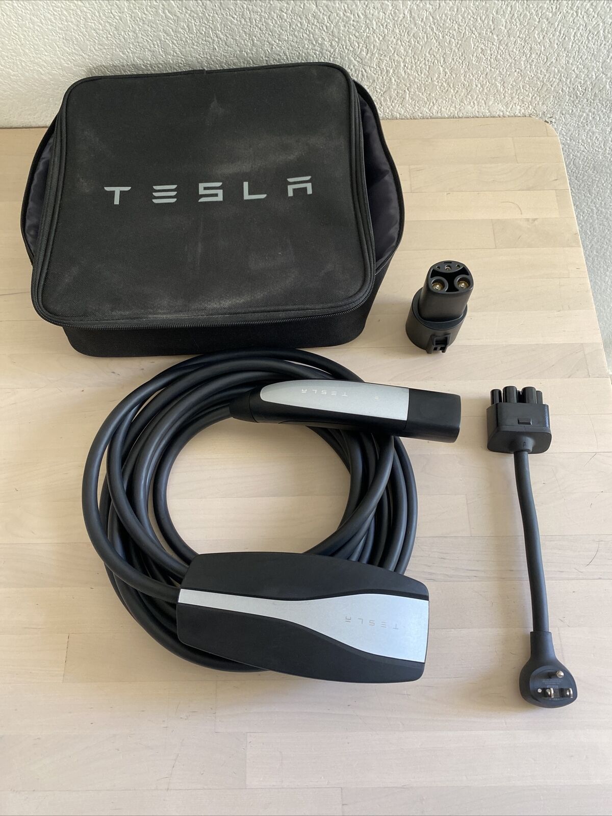 NEW! TESLA Mobile Connector Charger Model S3XY Gen 2 with J1772 Adapter