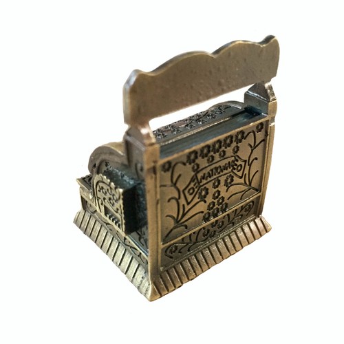 Caja registradora antigua tallada en cobre para casa de muñecas decoración en miniatura 1:12 - Imagen 3 de 3