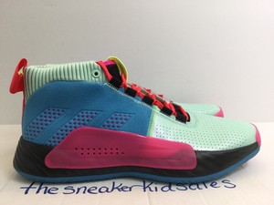 different basketball shoes