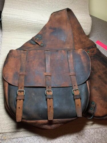 Western Saddle Bag in Vintage Look On Dark Brown Oiled Leather - Picture 1 of 1