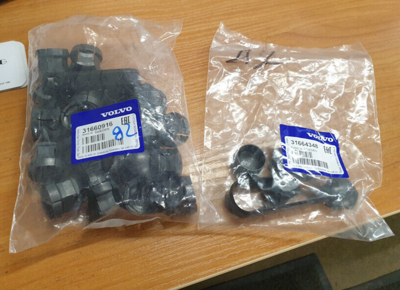 Genuine Volvo 31660916 + 31664348 Protective Cap 2 SETS | Size 12