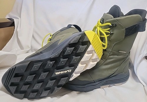 Dakine Liftie Lite Size 9 Winter Snow Boots Hiking Waterproof -Barely Used - Picture 2 of 4
