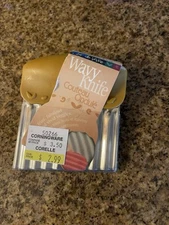 New Corelle Wavy Knife Couteau Ondule