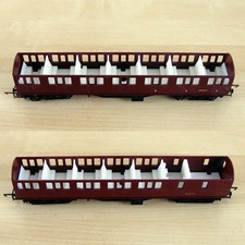 Interior Seats for both Tri-ang Suburban R121 R223 & Brake R120 R222 Coaches