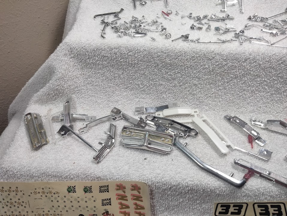 AMT Kitbash 1/25 1960s Model Car Junkyard Parts Lot Chrome Wheels Motor ...