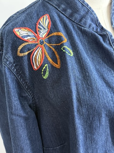 Alfred Dunner Embroidered Floral Denim Jacket Shirt Lined Sz 16W - Picture 3 of 9