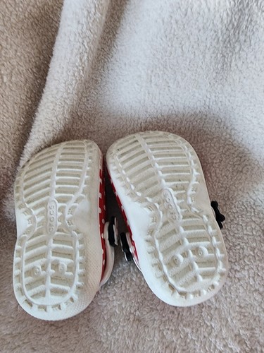 Paket mit 3 Kleinkind Mädchen Schuhen Größe 5 Puma, Crocs, Reef - Bild 4 von 8