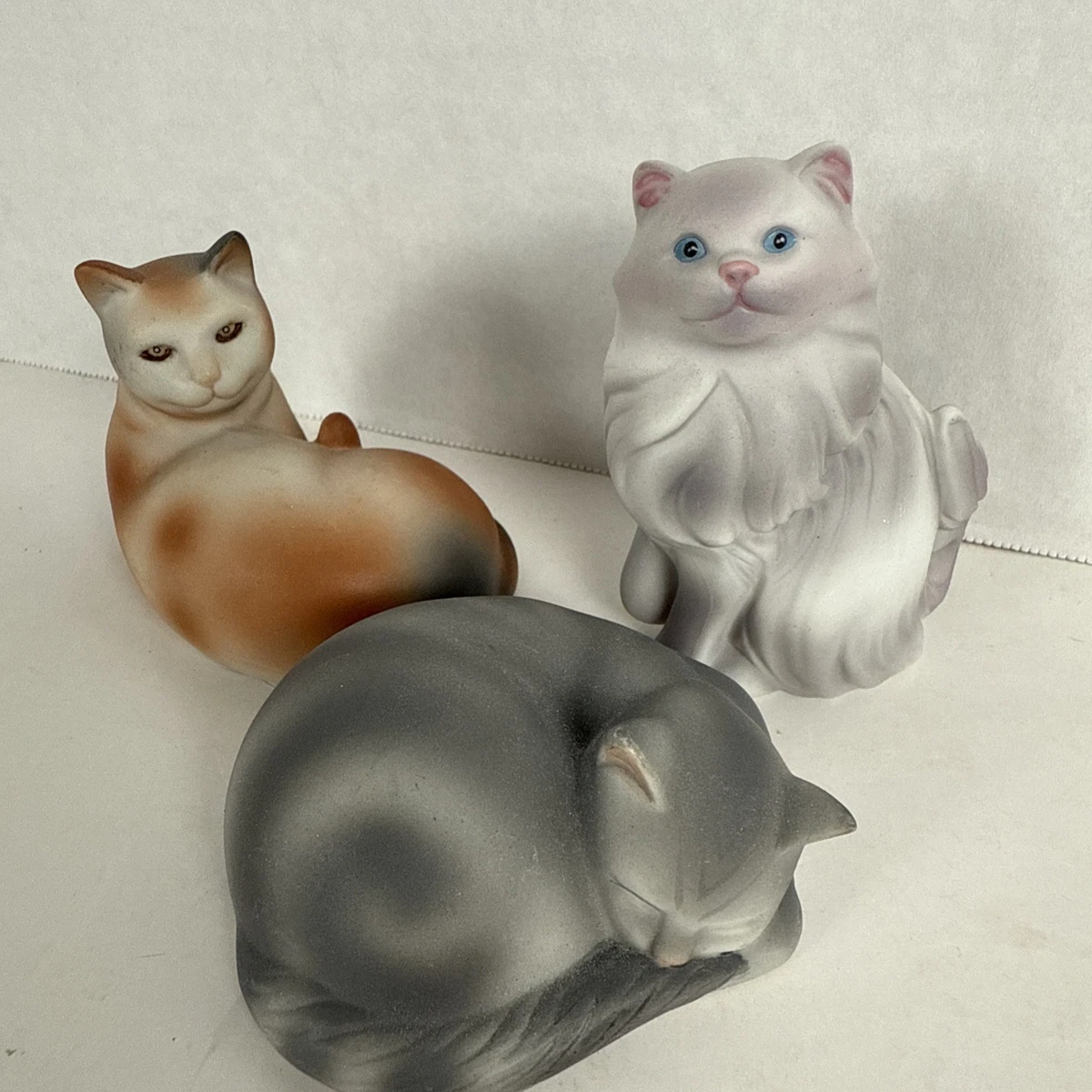 Avon Collectible Cat Figurines for sale | eBay