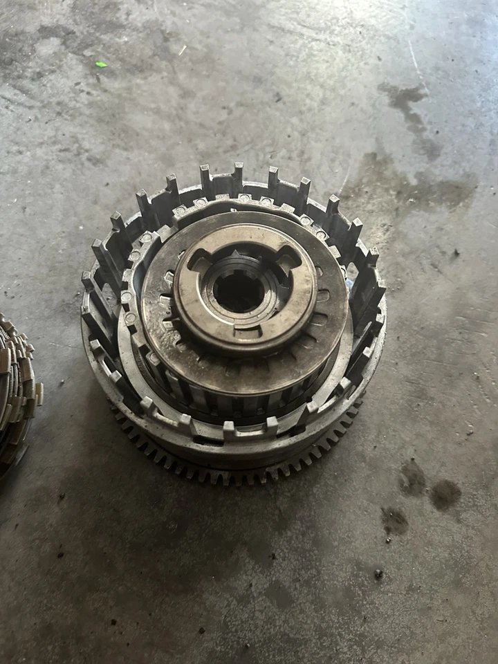 Cesta de embrague 2008 2009 Suzuki GSXR 600 750 GSXR600 lote de placas exteriores interiores OEM Foto 2 de 4