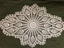 Crochet Doily in Pineapple Pattern, Oval, 15” x 24”, New, White