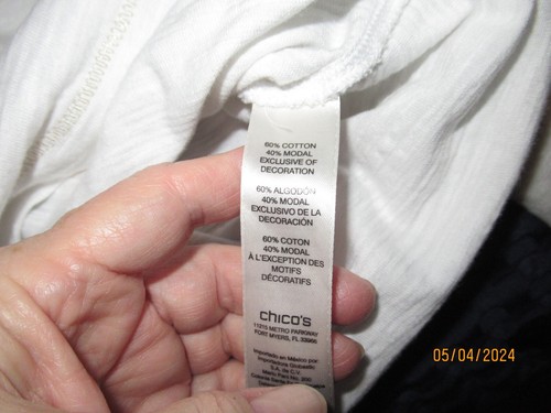 Zenergy by Chico's White "La Vie En Rose" LS Top - Size 3 - Picture 5 of 10