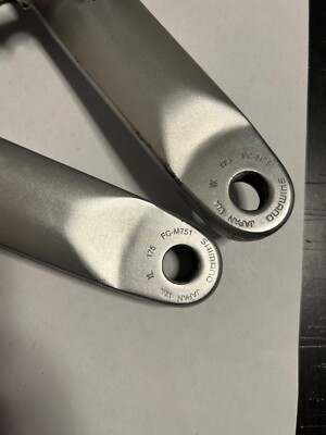 Shimano Deore XT FC-M751 Crankset, 175mm, 44/32/22T 9s+XT BB ES70