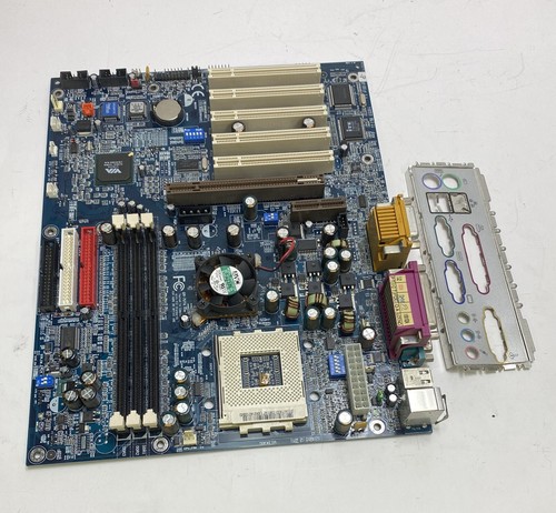 Gigabyte GA-7VTX REV: 1.0 Socket 462 / Socket A AMD Motherboard and Back Plate - Picture 1 of 4