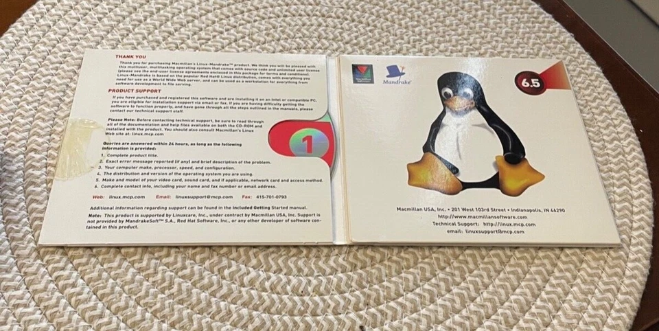 Linux Complete Operating System 6.5 Disc 1 Disc 2 Mandrake Macmillan Software 99 - Image 3 of 4