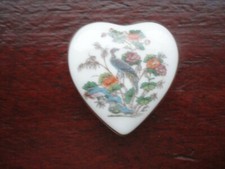 SCH&Ouml;NES PERFEKTES WEDGWOOD BONE CHINA MINIATUR INDIEN BAUM HERZ & DECKEL TRINKET