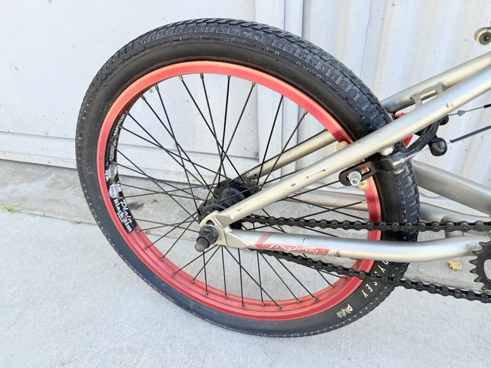 Bicicleta BMX Redline Negra Roja RL Asset Hollowpoint 4130 Foto 2 de 4