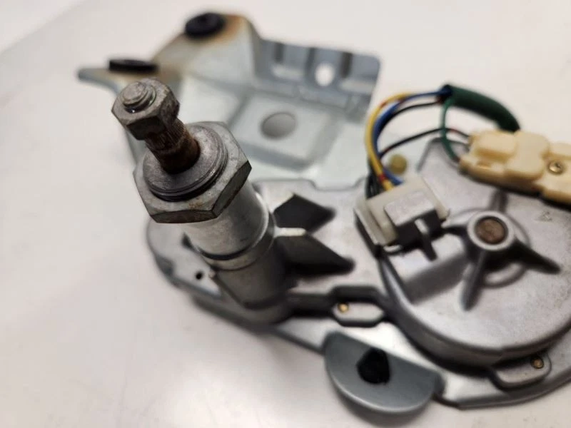 Motor limpiaparabrisas trasero Subaru Impreza 2002-03 (vagón) Foto 4 de 4